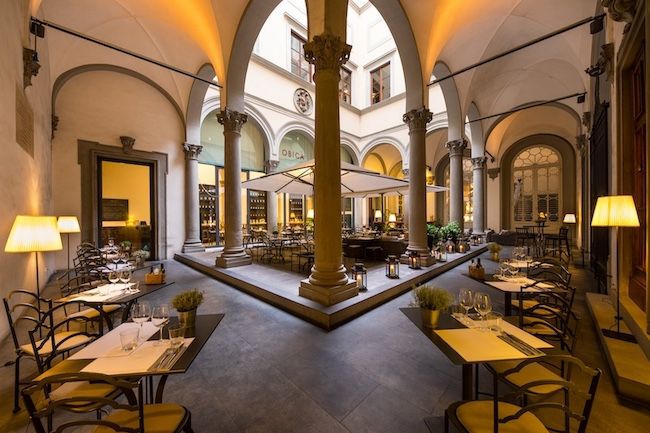 Torna da Obica in via Tornabuoni a Firenze il God Save The Wine delle feste!!! Il Favoloso Wine Christmas Party Giovedì 5 dicembre 2024 dalle 19.31