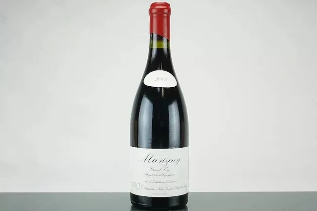 E lo vogliamo comprare un vino all'asta?
